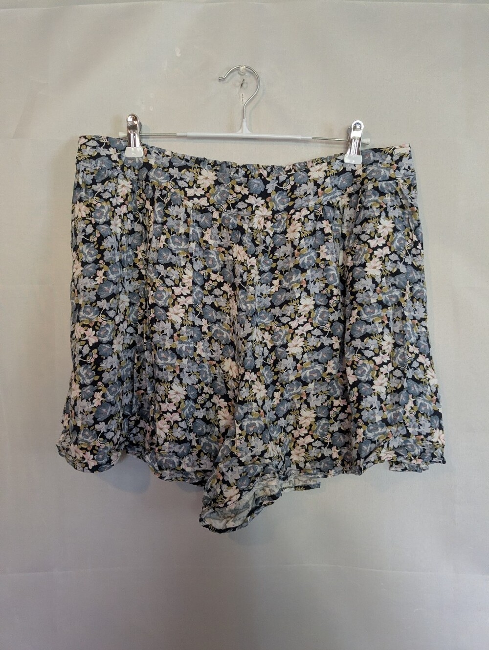 Forever 21 Retro 90s Ditsy Floral Flowy Flutter Swing Shorts High Waist XL